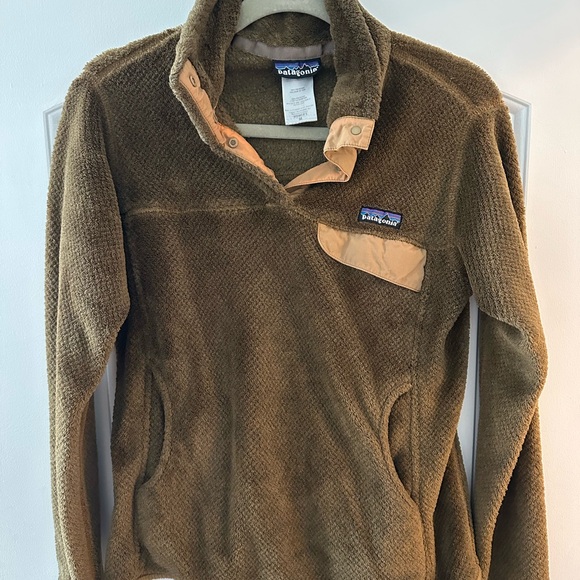 Patagonia Jackets & Blazers - Patagonia Olive Fleece with Tan Trim